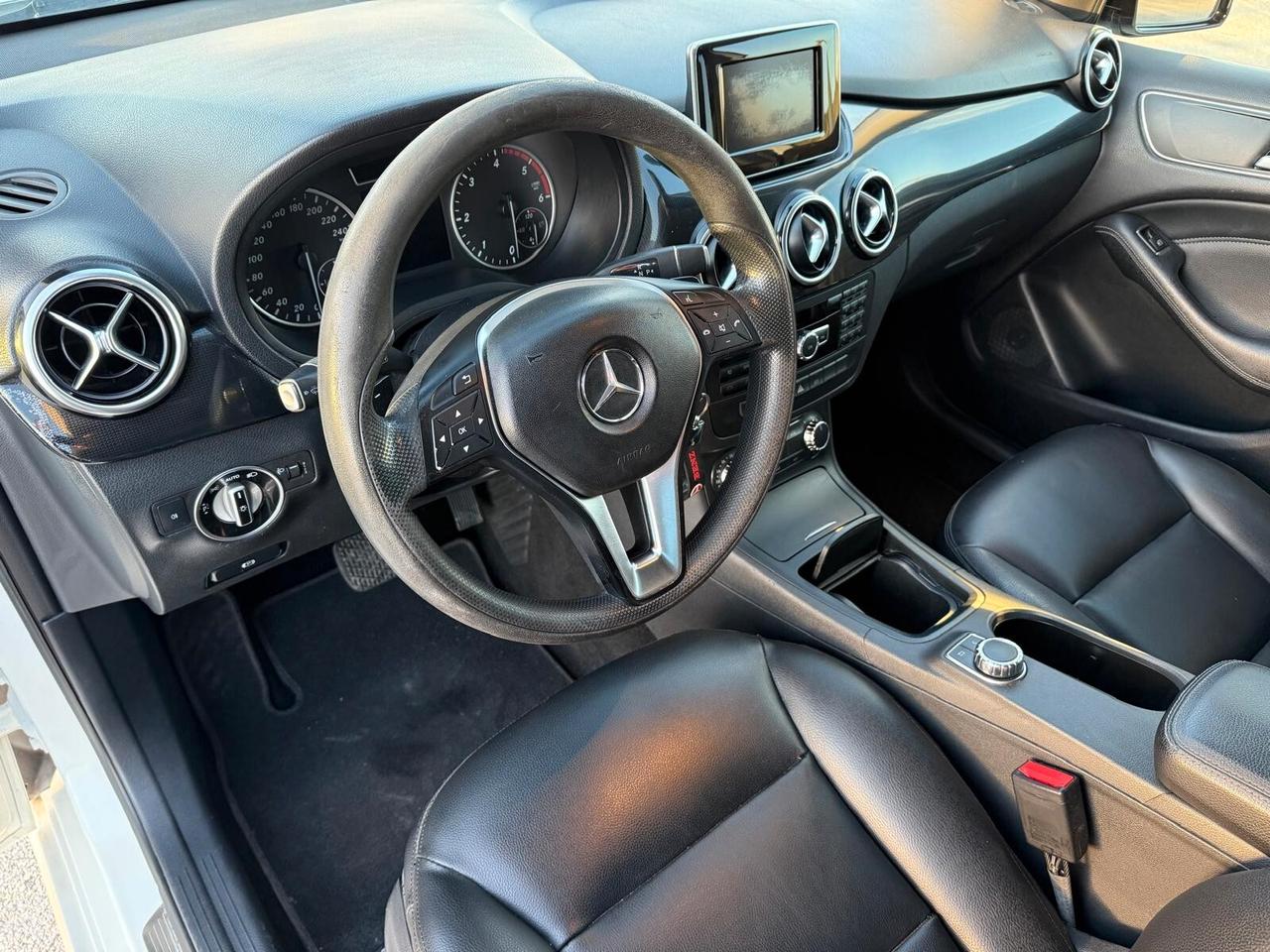 Mercedes-benz B 200 CDI BlueEFFICIENCY Premium