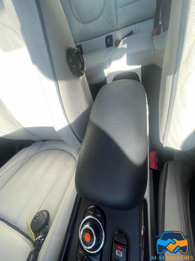 MINI Clubman 2.0 Cooper SD con tetto apribile