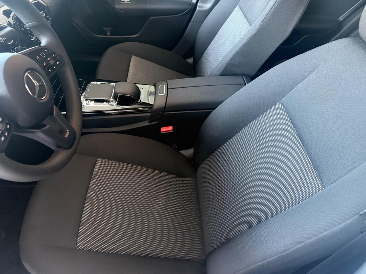 Mercedes-Benz A 180 d Automatic Business