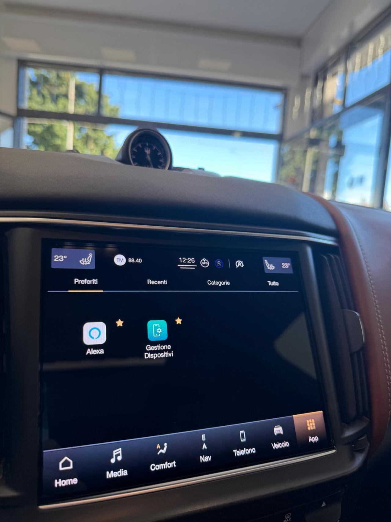 Maserati Levante Granlusso 250 auto TETTO APRIBIE APPLE CARPLAY,TELECAMERA,NAVI,KM CERTIFICATI ITALIA