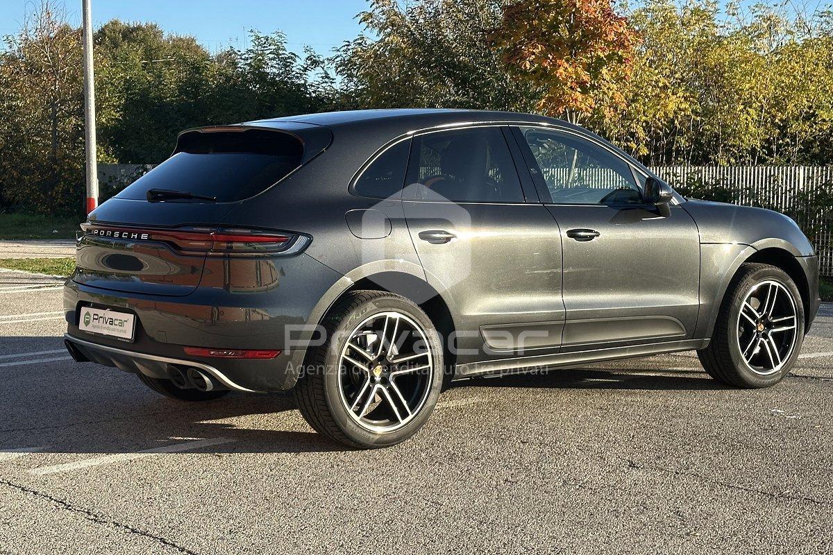 PORSCHE Macan 2.0