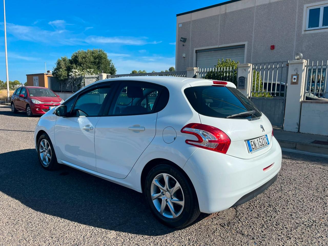 Peugeot 208 1.6 e-HDi 92 CV Stop&Start 5 porte Active