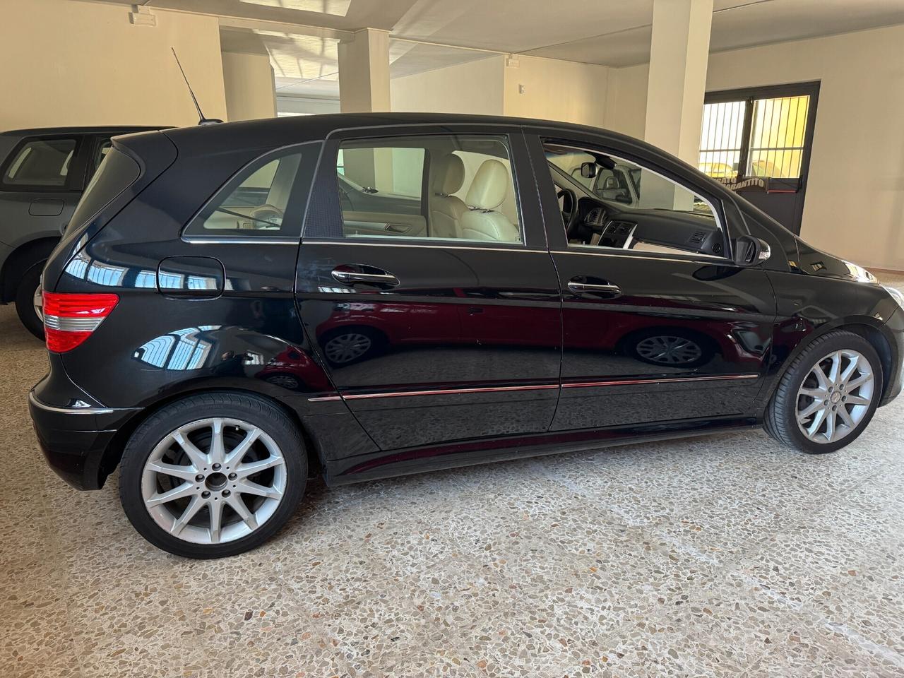 Mercedes-benz B 180 CDI Chrome Neopatentati