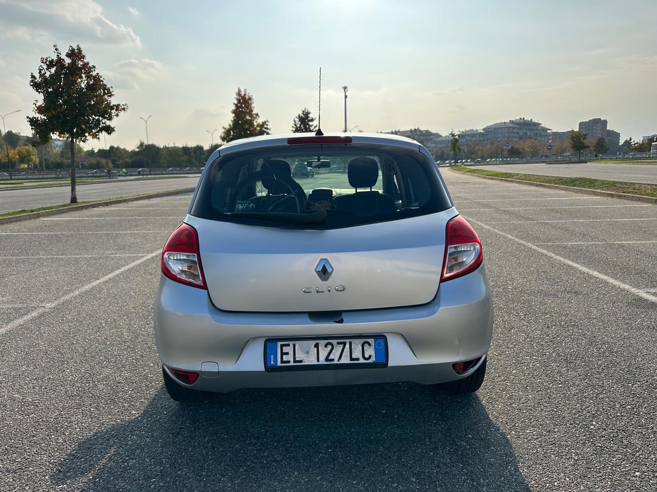 Renault Clio 1.2 16V 5 porte GPL della casa fino 2032
