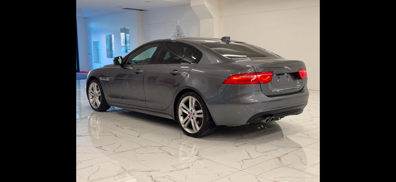 Jaguar XE 2.0 D Turbo 180 CV AWD aut. R-Sport