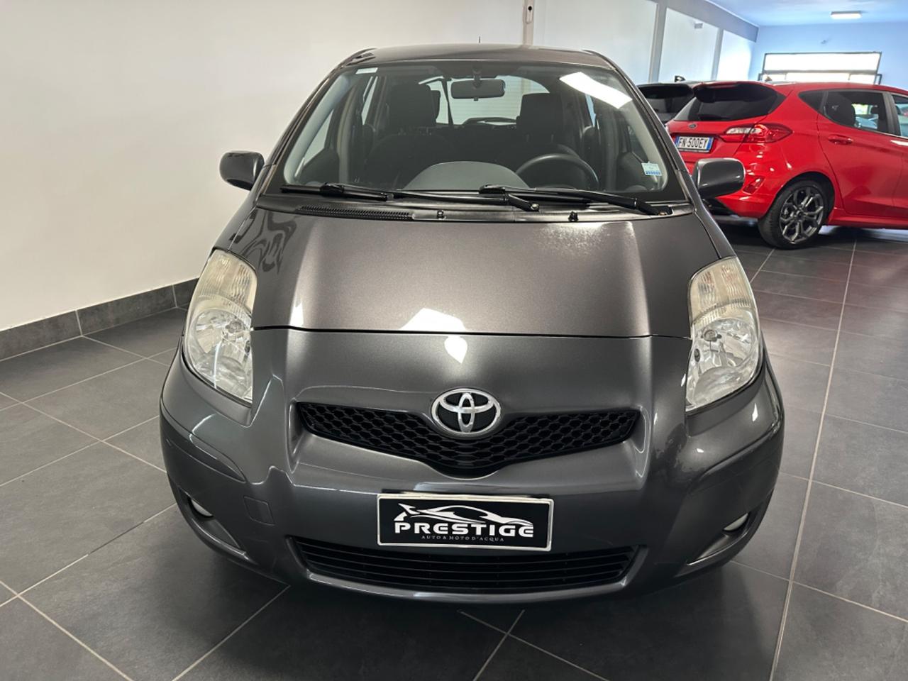TOYOTA YARIS 1.3 AUTOMATICA NEOPATENTATI GARANZIA