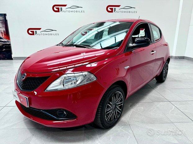 Lancia Ypsilon 1.0 FireFly 5 porte S&S Hybrid Ecoc