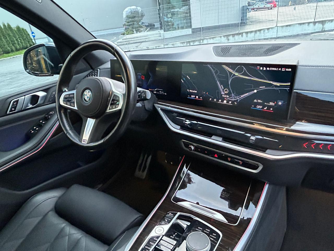 Bmw X5 50e M-SPORT PRO 22" GANCIO TRAINO PLUG IN