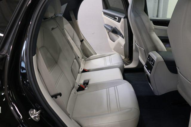 PORSCHE Cayenne Coupé 3.0 V6 Platinum Edition