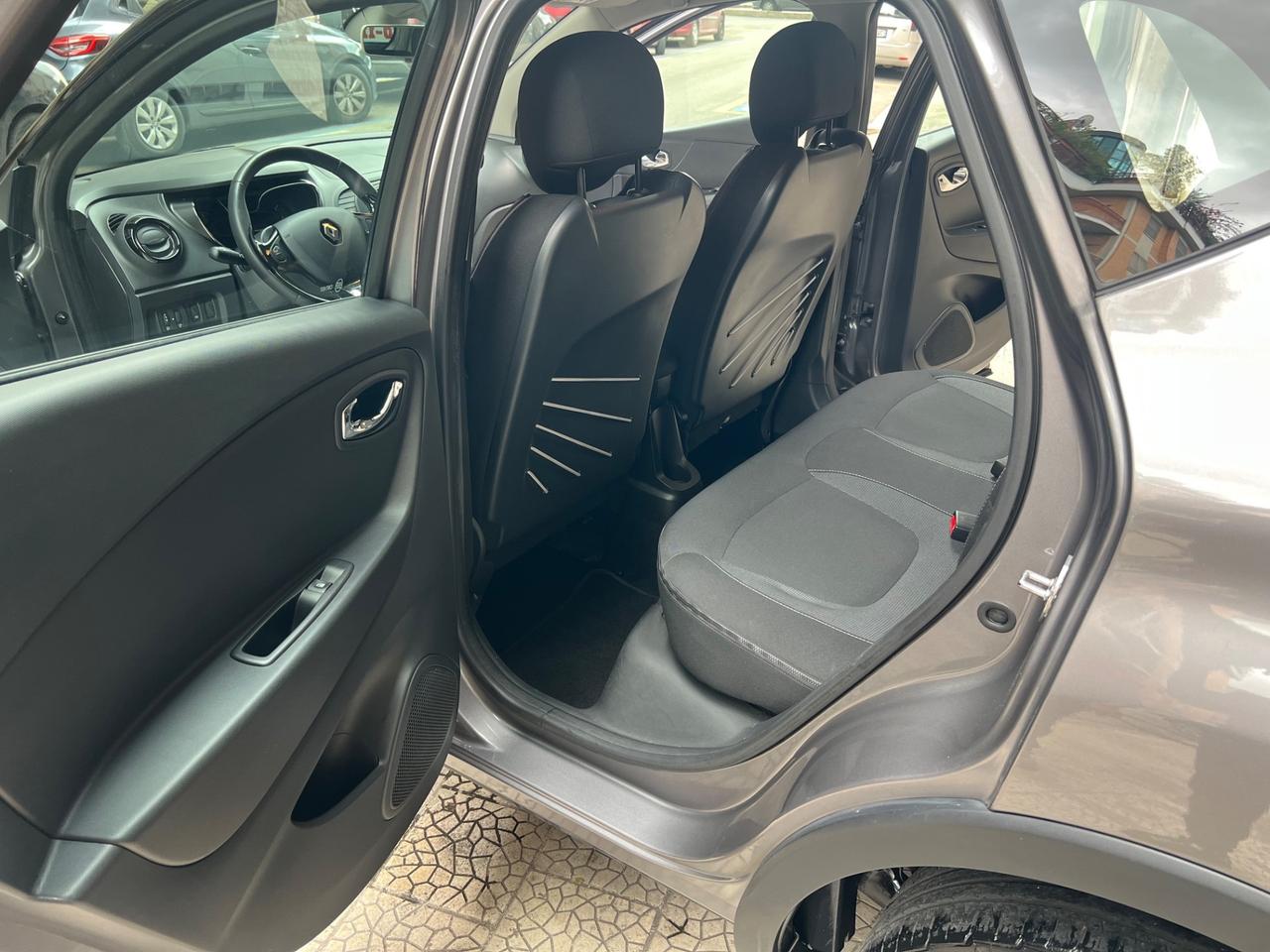 RENAULT CAPTUR 1.5 DCI NAVI CAMERA BI COLOR
