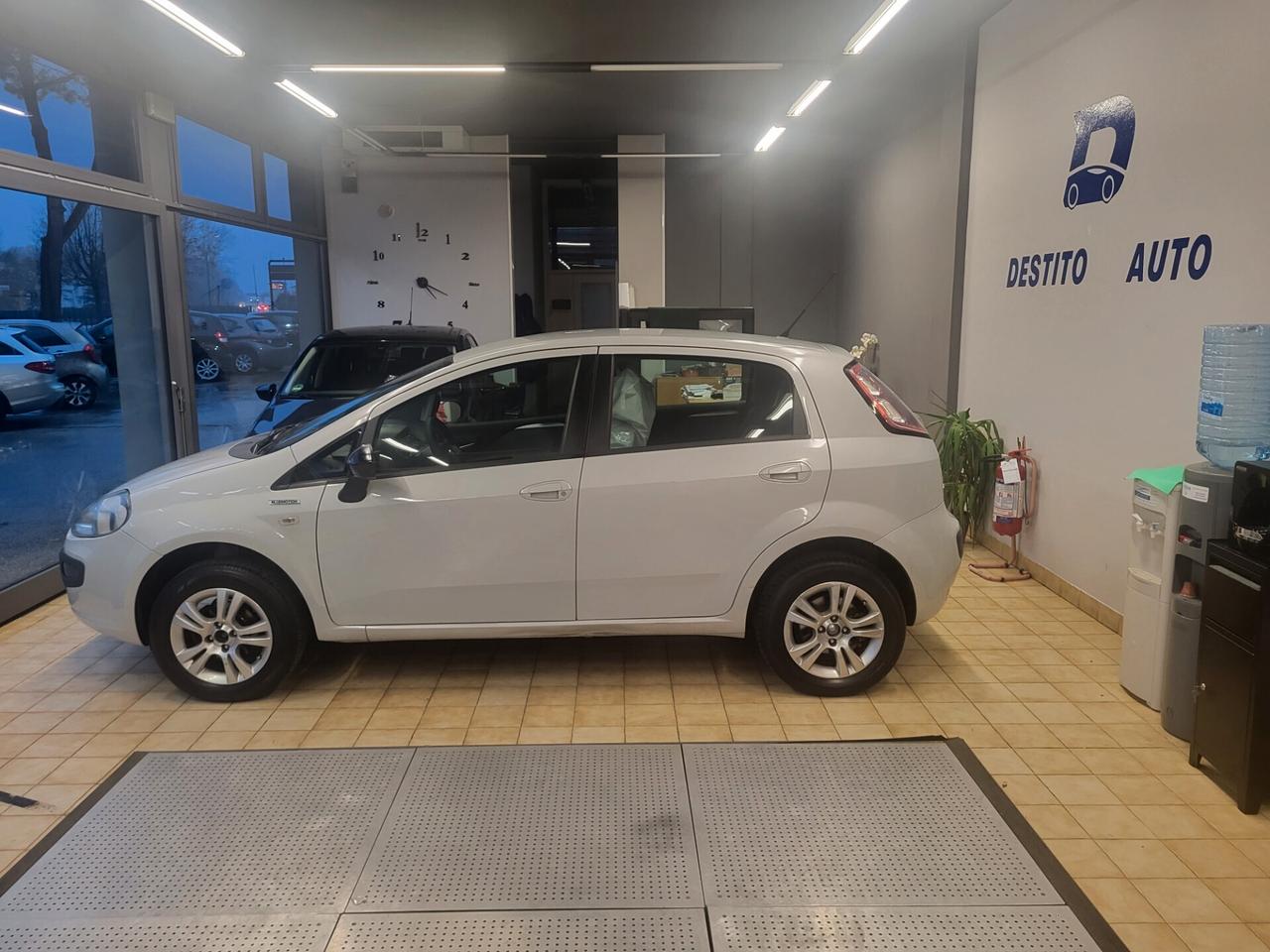 AUTO A NOLEGGIO !Fiat Punto Evo GRANDE Punto 1.4 5 porte S&S Dynamic LANCIA DELTA ,HUNDAY I 10