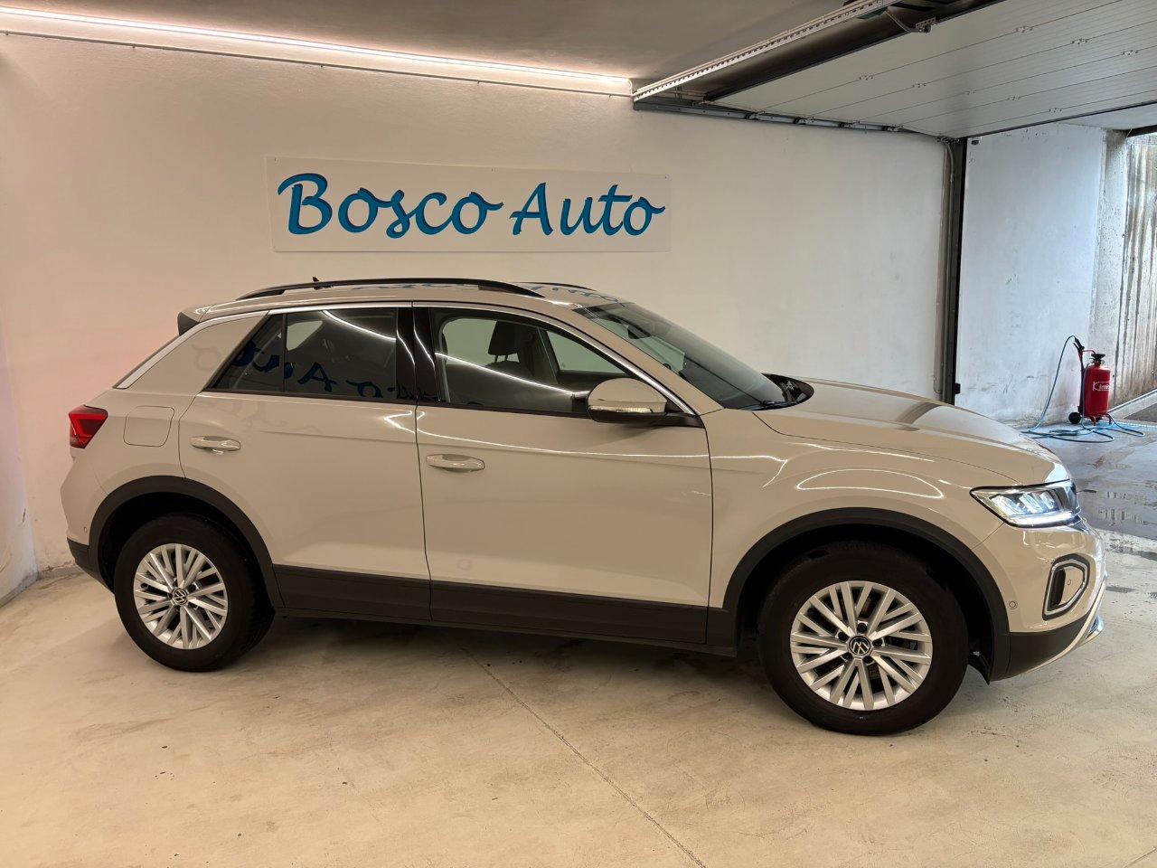Volkswagen T-Roc 1.0 tsi Life 110cv