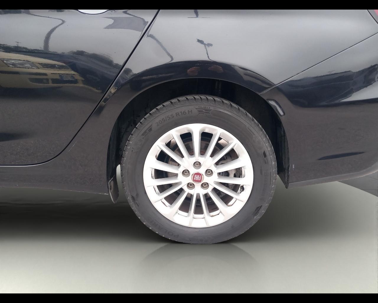 FIAT Tipo (2015-->) - Tipo 1.6 Mjt S&S SW Business