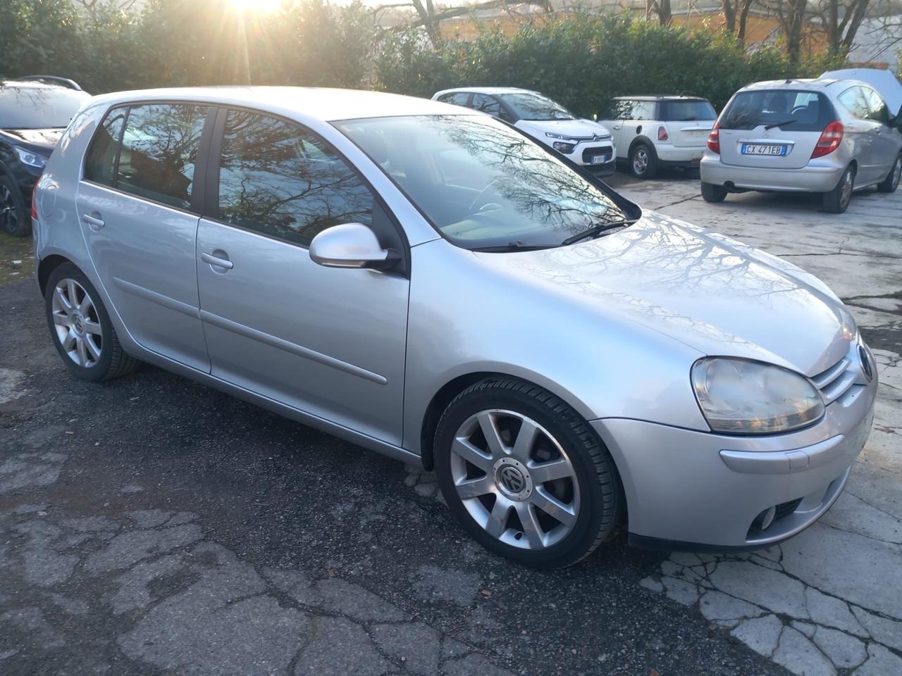 Volkswagen Golf 1.9 TDI 5p. Sportline