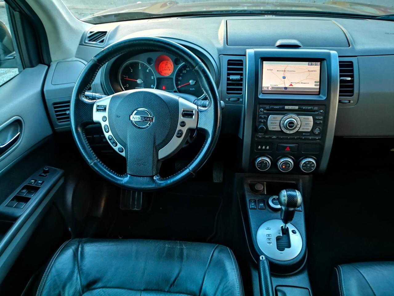 Nissan X-Trail 2.0 dCi 150CV ***AUTOMATICO***KEYLESS***TELECAMERA***