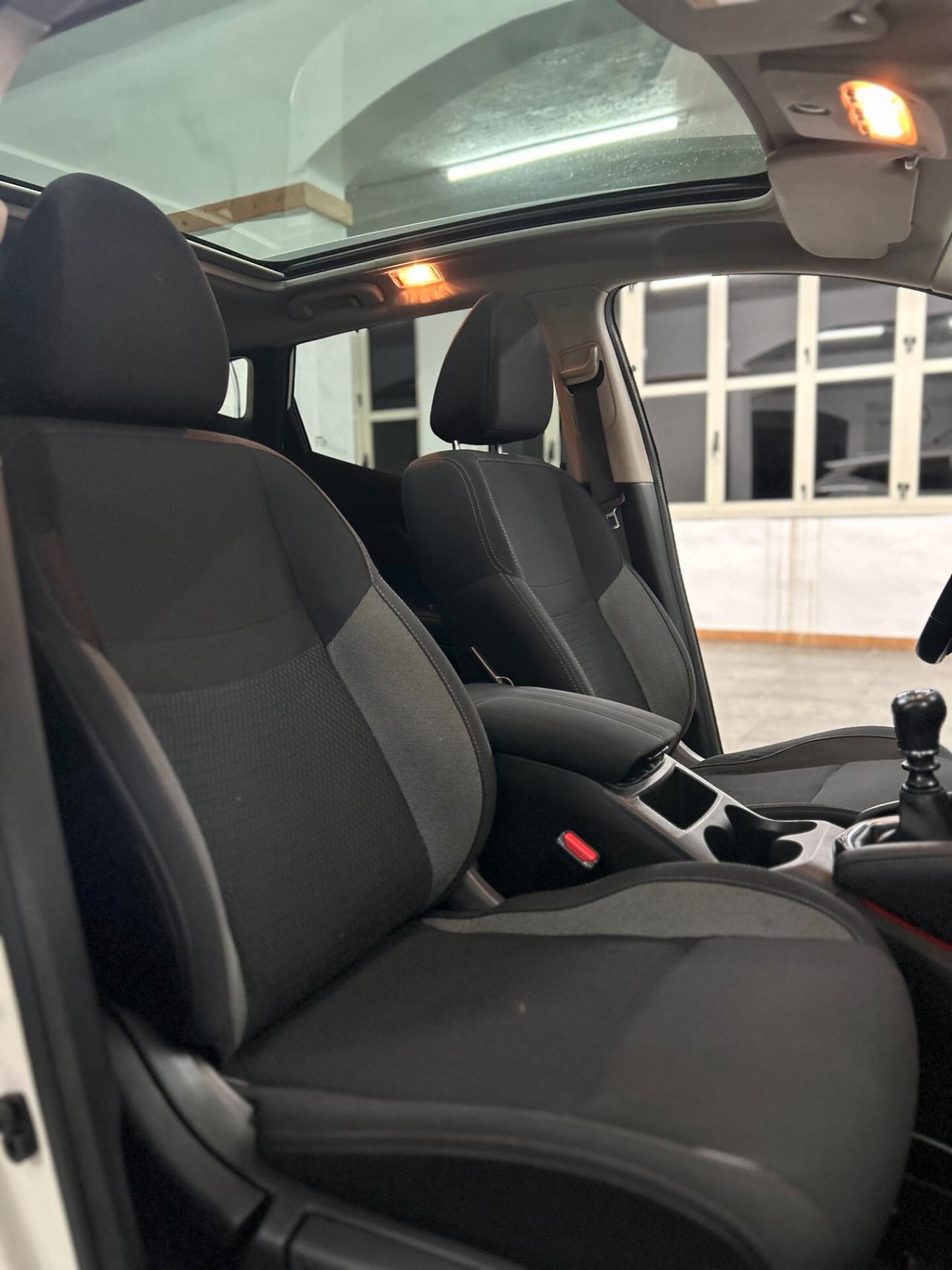 Nissan Qashqai 1.5 dCi N-Connecta - 06/2018