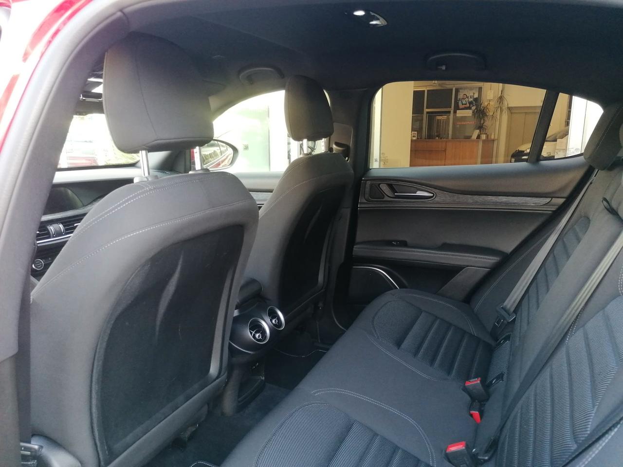 Alfa Romeo Stelvio 2.2 t Business rwd 160cv
