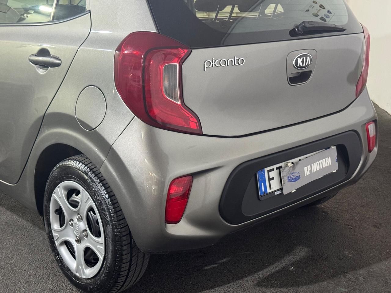 Kia Picanto 1.0 12V 5 porte Cool