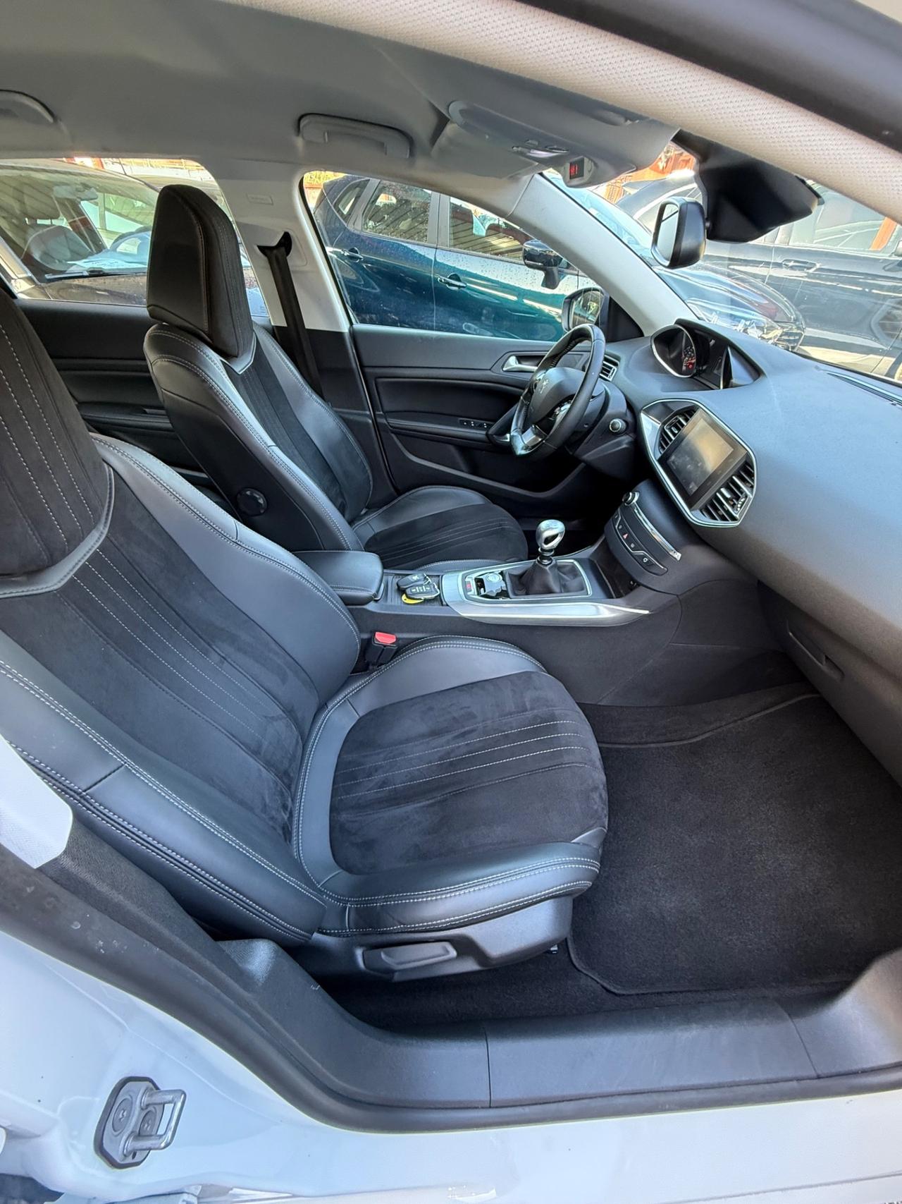 308 1.2 130 cv-Gt line -unipro-rate-garanzia