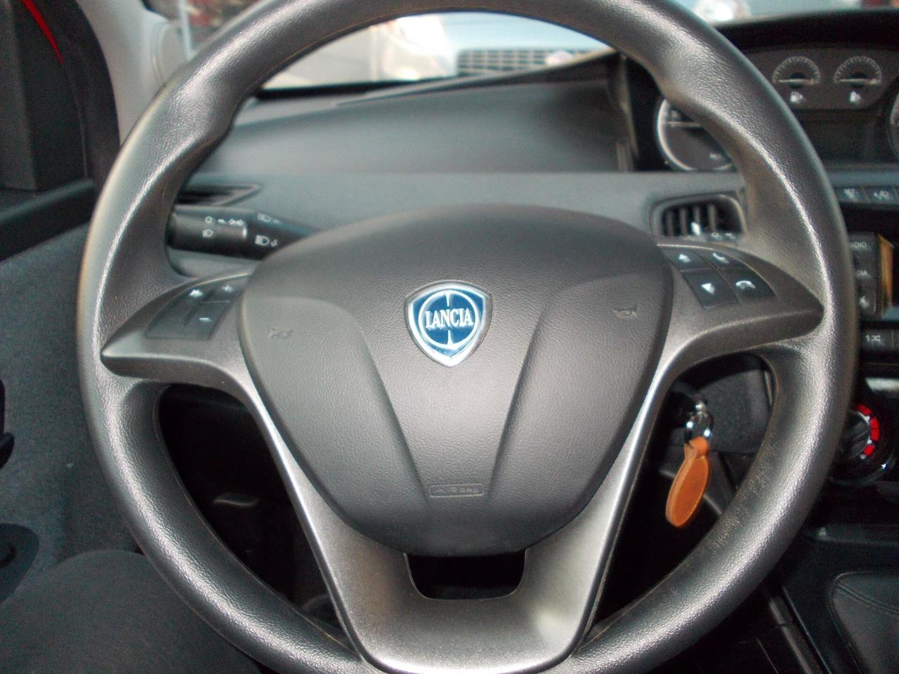 Lancia Ypsilon 1.0 FireFly 5 p Hybrid Ecochic Silver-KM75466