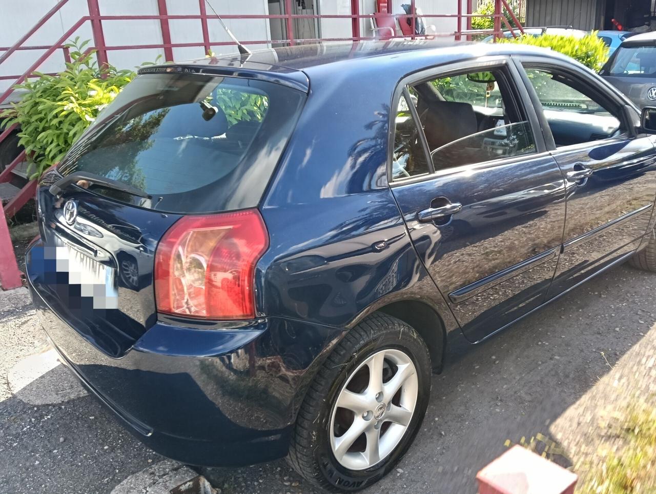 Toyota Corolla 2.0 16V D-4D 5 porte