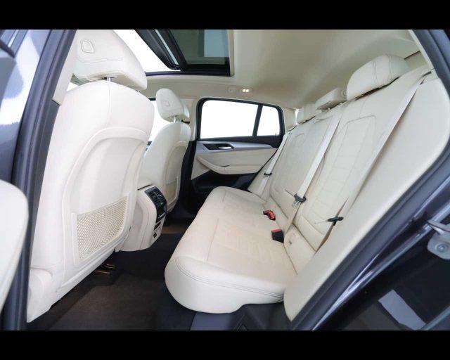 BMW X4 xDrive20d 48V Business Advantage
