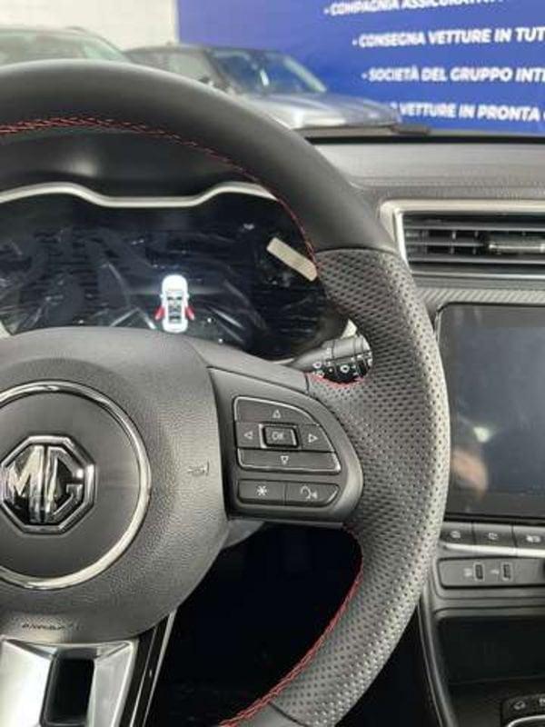 MG ZS CLASSIC 1.5 111CV LUXURY MT5 KM0 PRONTA CONSEGNA