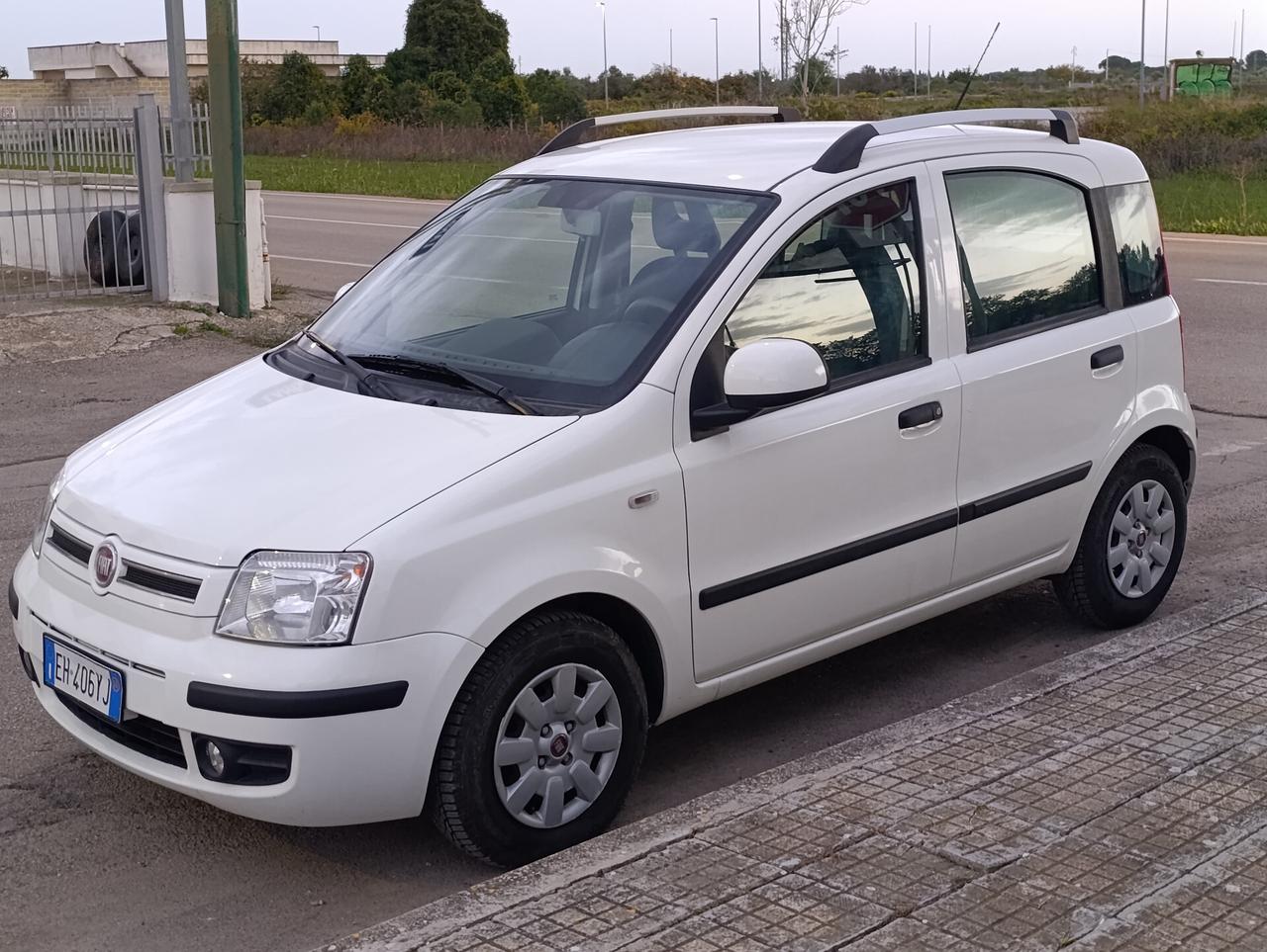 FIAT PANDA 1.2 BENZINA 05/2011 KM 65.000 1 PROPRIETARIO