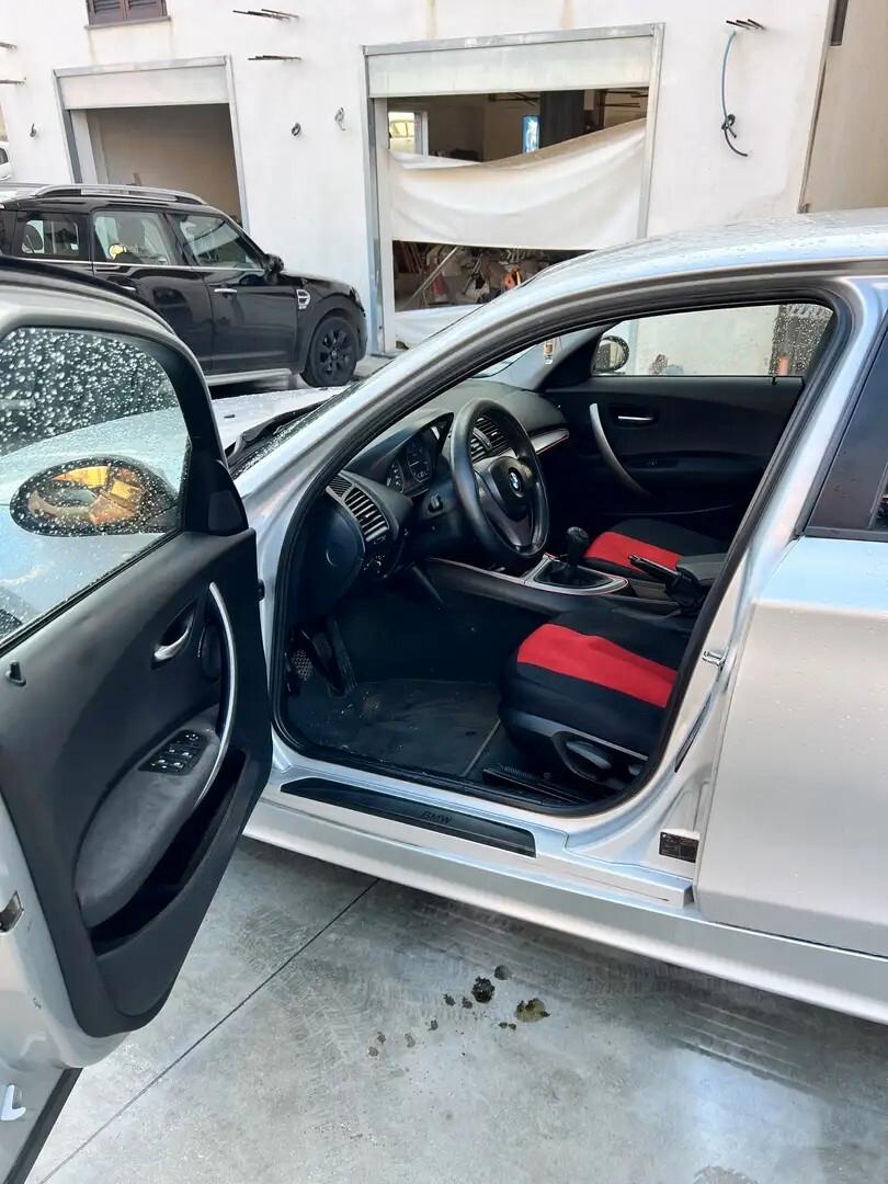 Bmw 120 120d cat 5 porte Eletta