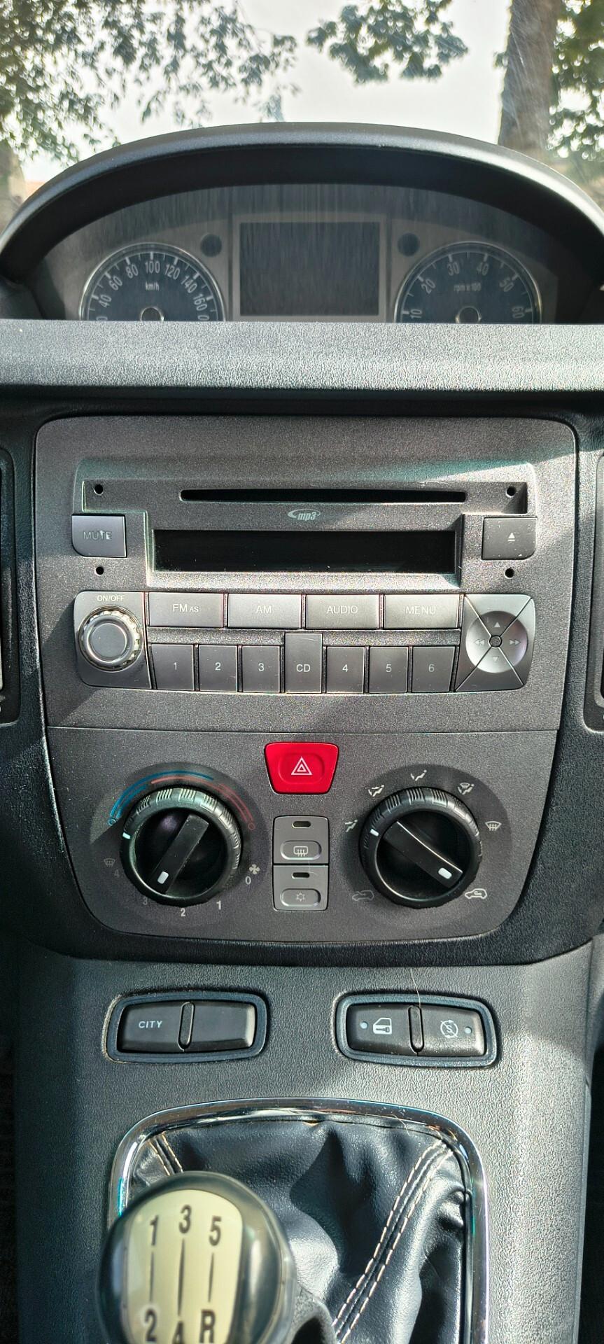 Lancia MUSA 1.3 Mjt 95 CV Platinum