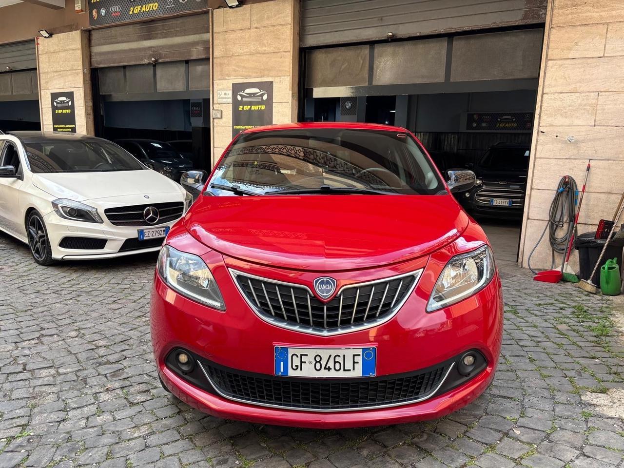 Lancia Ypsilon 1.0 FireFly 5 porte S&S Hybrid Ecochic Gold