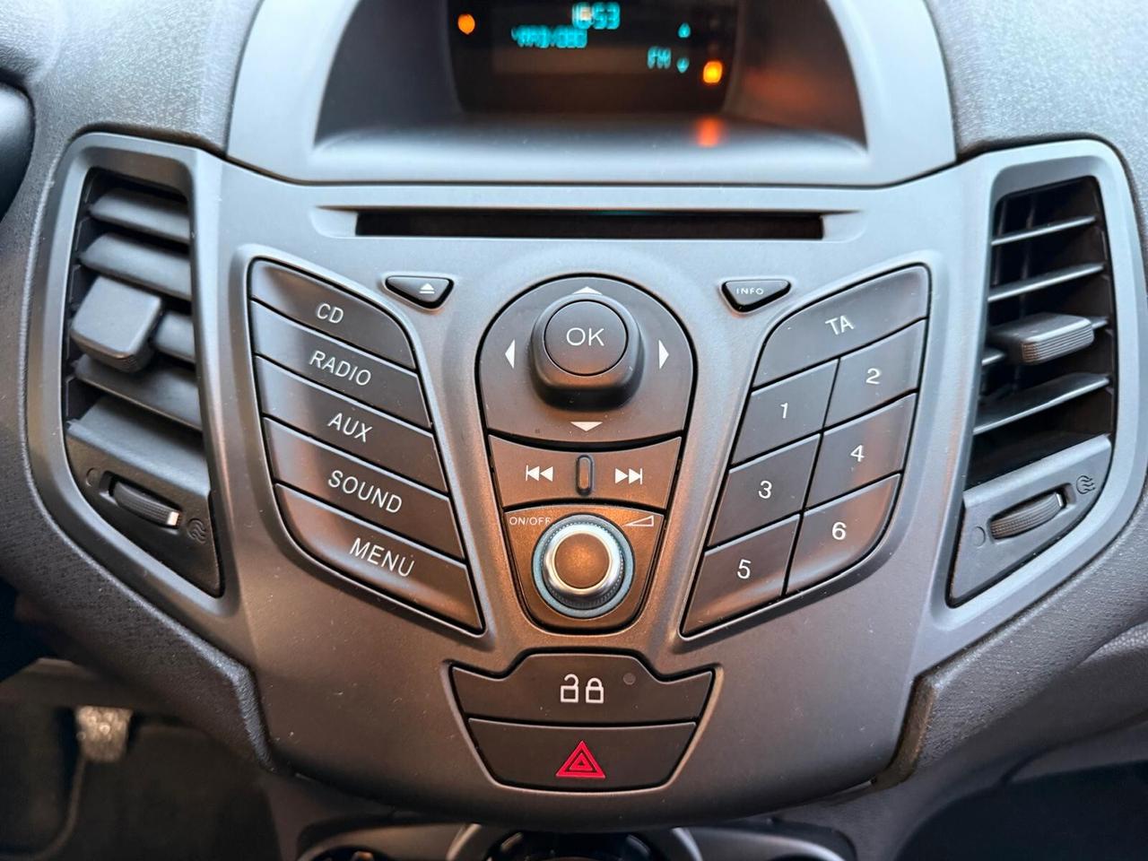 Ford Fiesta 1.4 Gpl Neopatentati