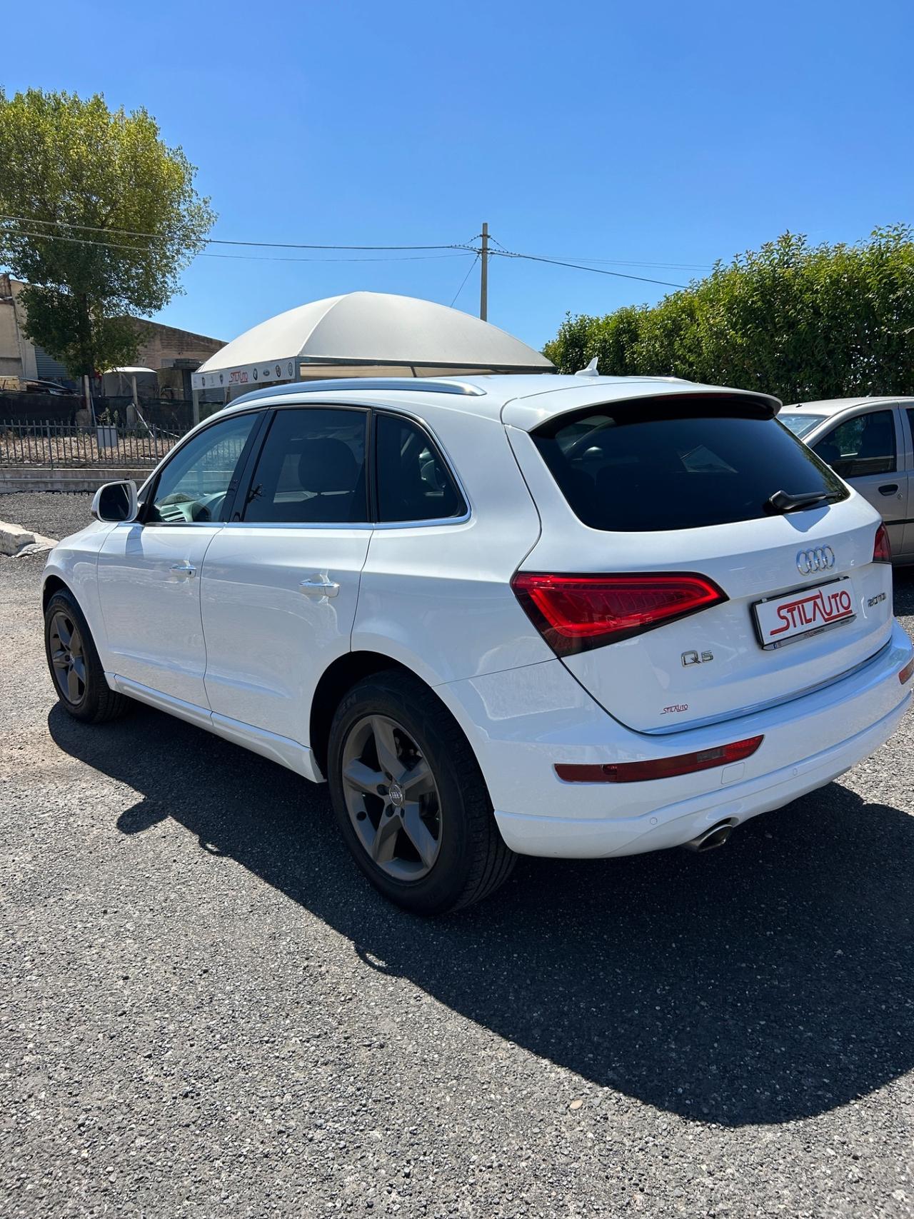 Audi Q5 2.0 TDI 150 CV clean diesel