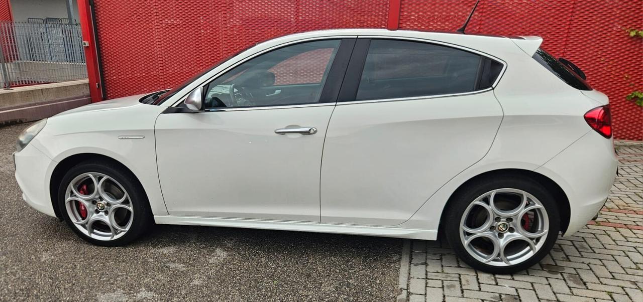 Alfa Romeo Giulietta 2.0 JTDm-2 140 CV Exclusive