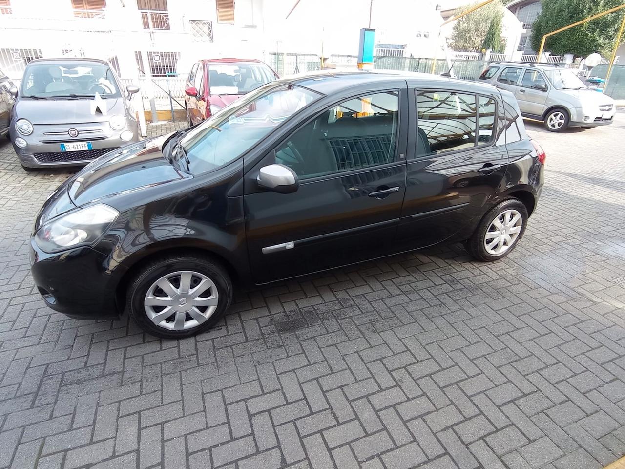 Renault Clio 1.2 16V 5 porte Confort