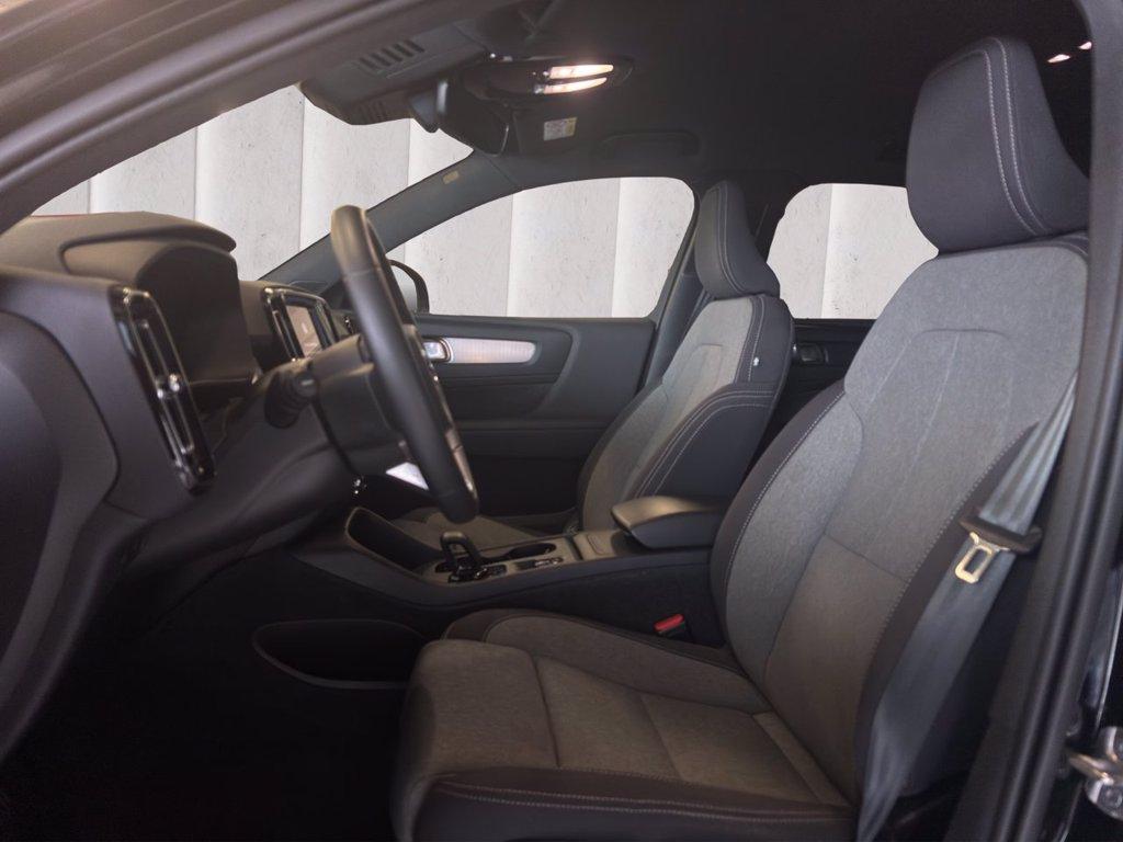 VOLVO XC40 2.0 b3 Core auto del 2024