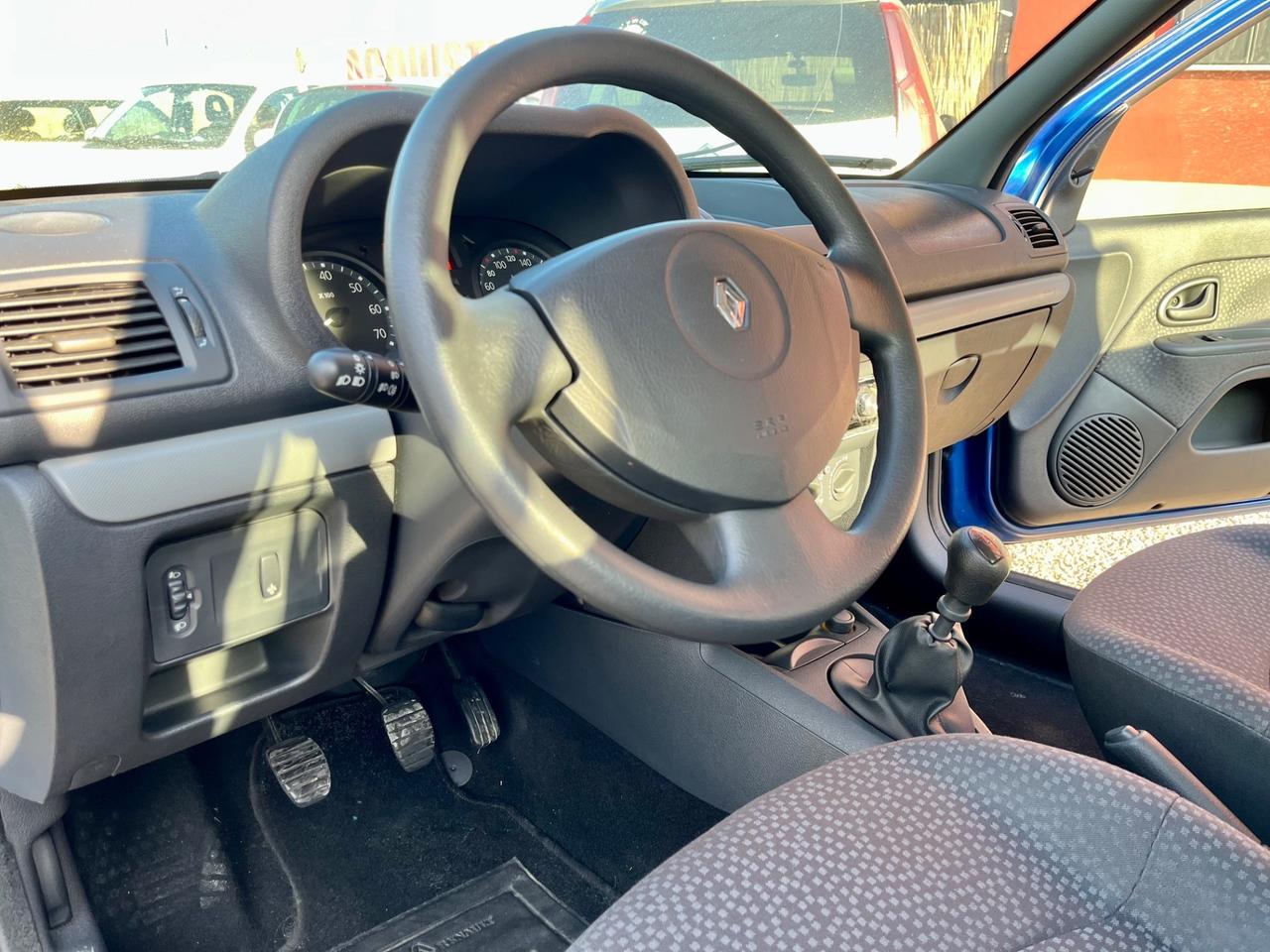 Renault Clio con 69.186km !