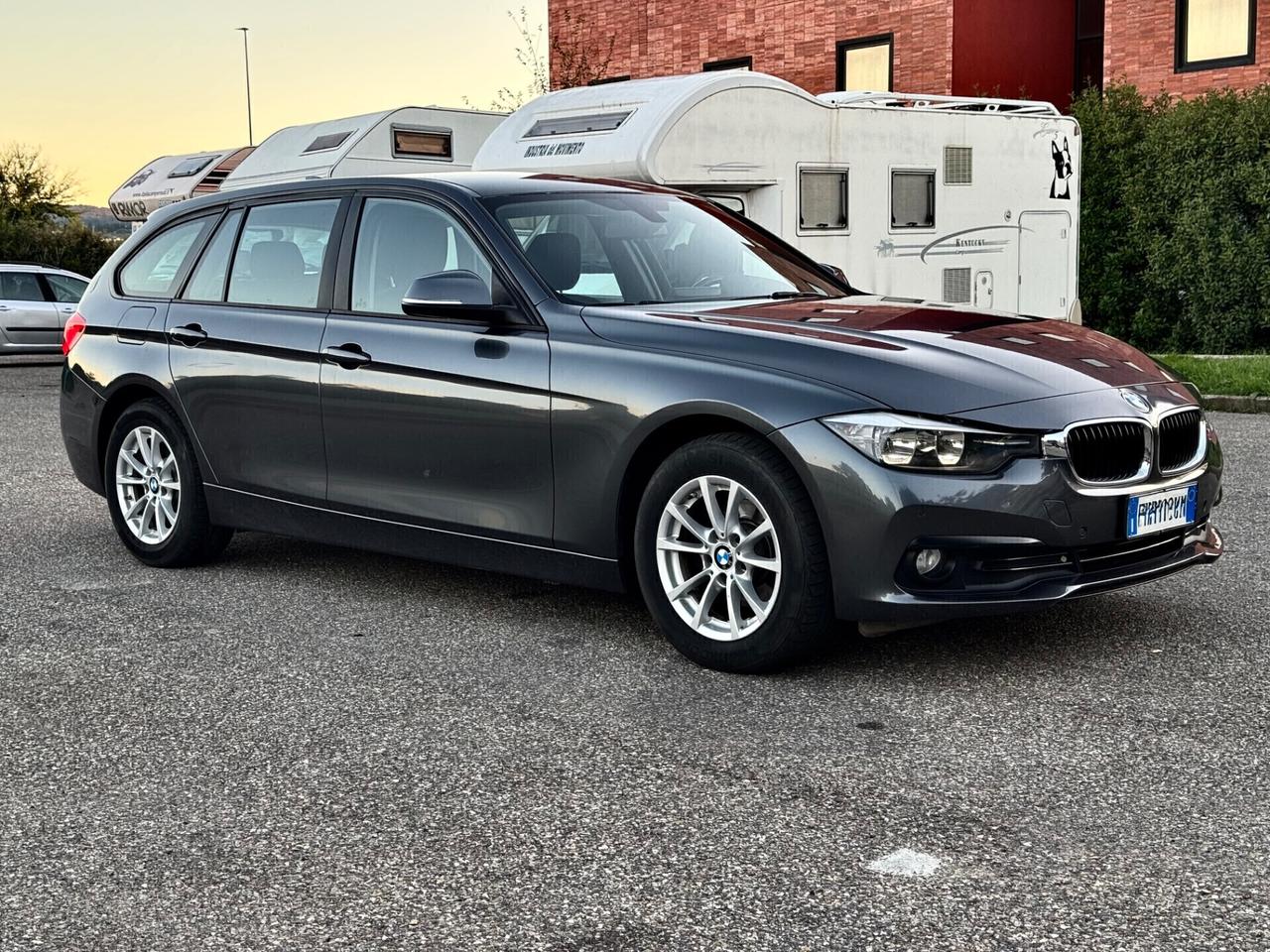 Bmw 318d Touring Business Advantage aut. 150cv 2016