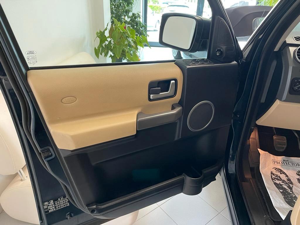 Land Rover Discovery 3 2.7 TDV6 SE 7 POSTI