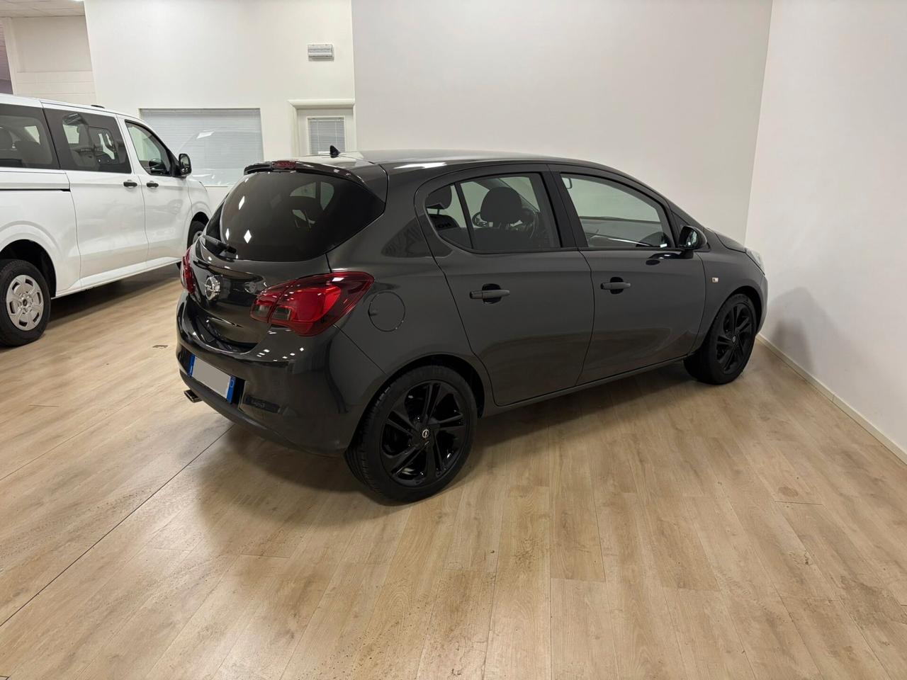 Opel Corsa 1.4 90CV Start&Stop aut. 5 porte 10.500 KM!!