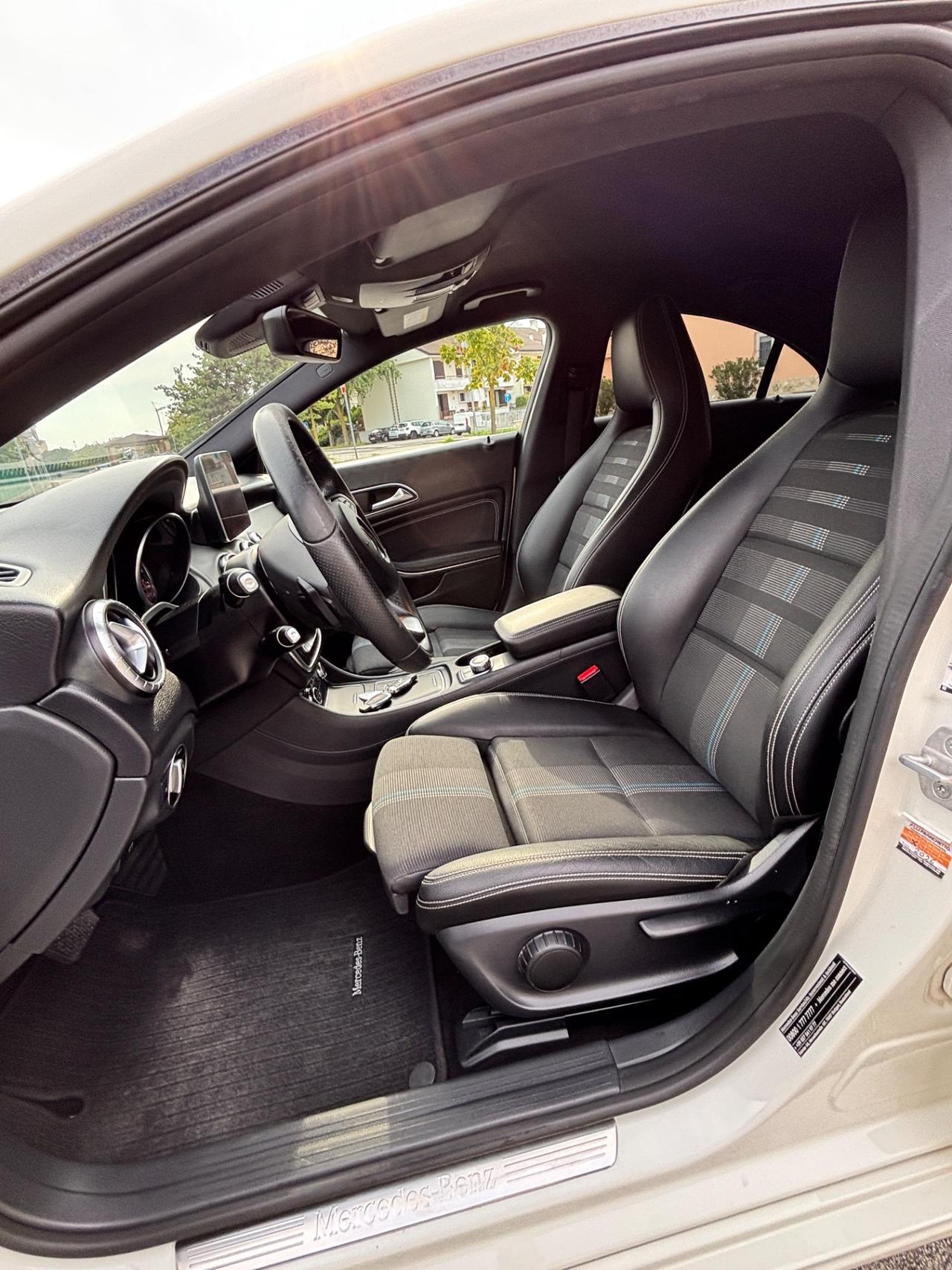 Mercedes-benz GLA 200 d Automatic Premium