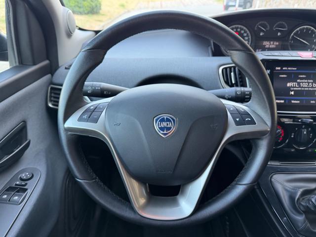 LANCIA Ypsilon GOLD+NAVI CARPLAY+SENSORI+LED