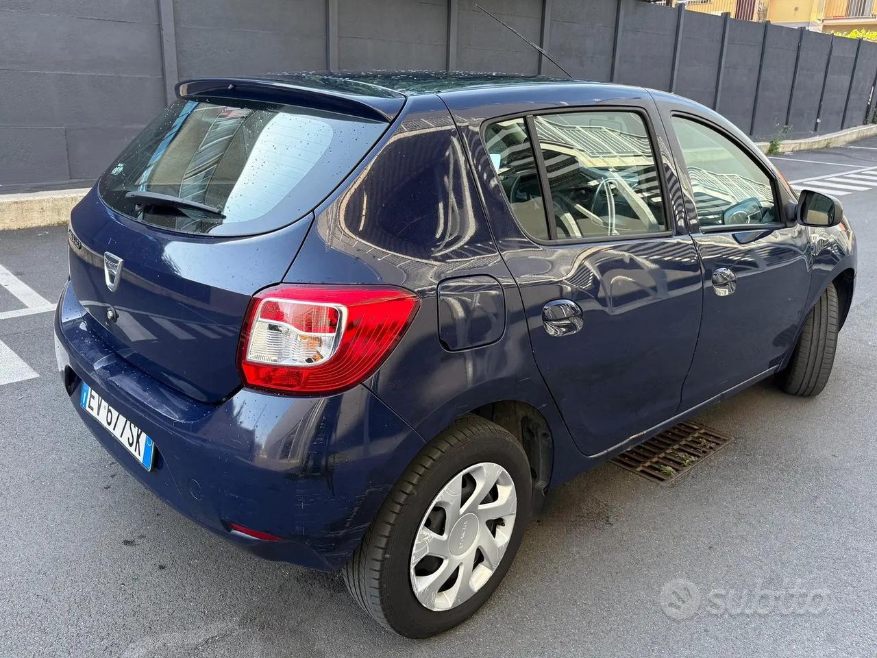 Dacia sandero del 2014, solamente 57 mila Km