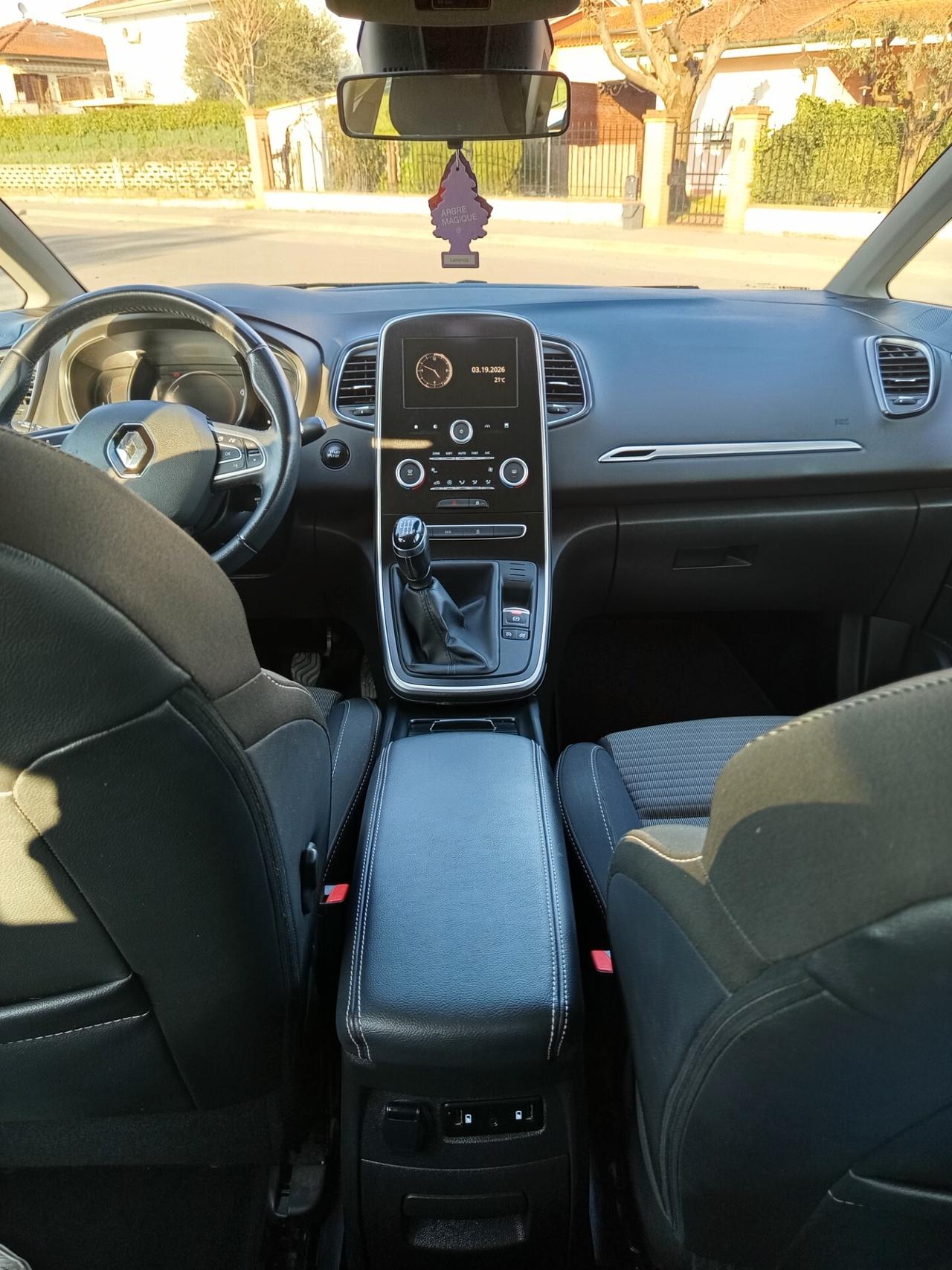 Renault Grand Scenic dCi 130 CV Energy Initiale Paris