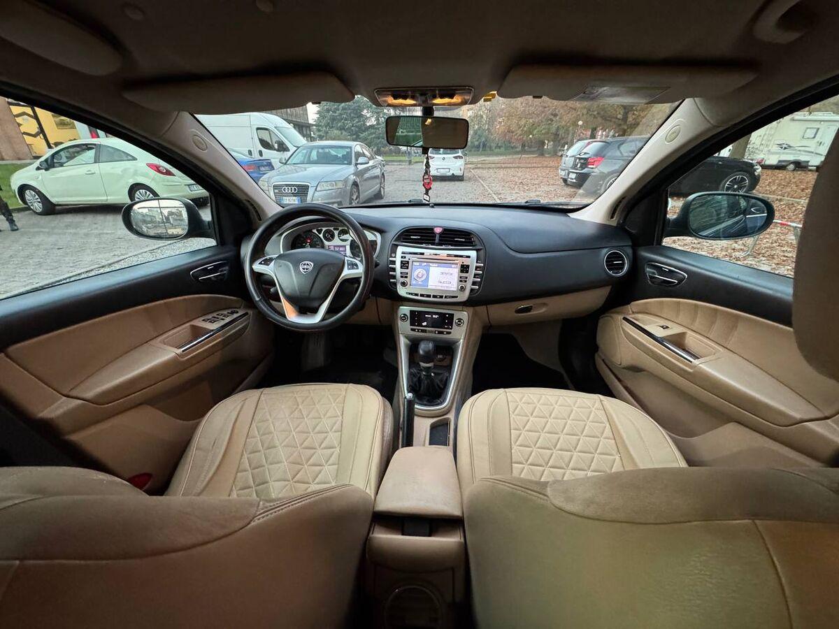 Lancia Delta 1.4 tjt Platino ecochic Gpl 120cv