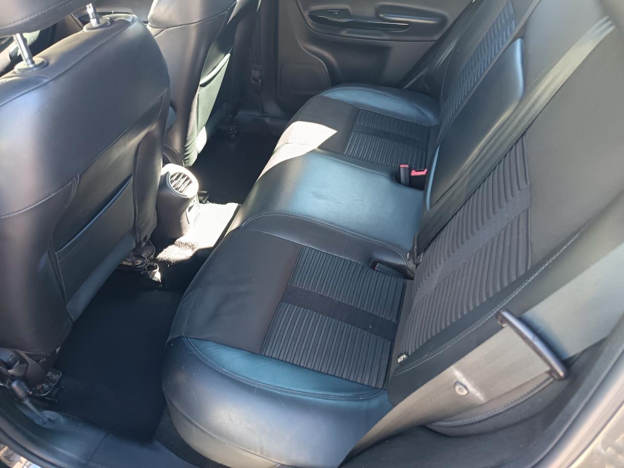 Alfa Romeo Giulietta 1.6 mj 105 CV Distinctive