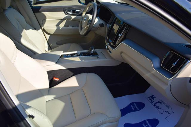 VOLVO XC60 T8 Twin Engine AWD Geartronic Business Plus