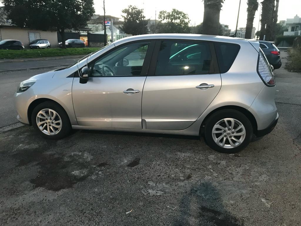 Renault Scenic Scénic XMod 1.5 dCi 95CV Limited auto pari al nuovo