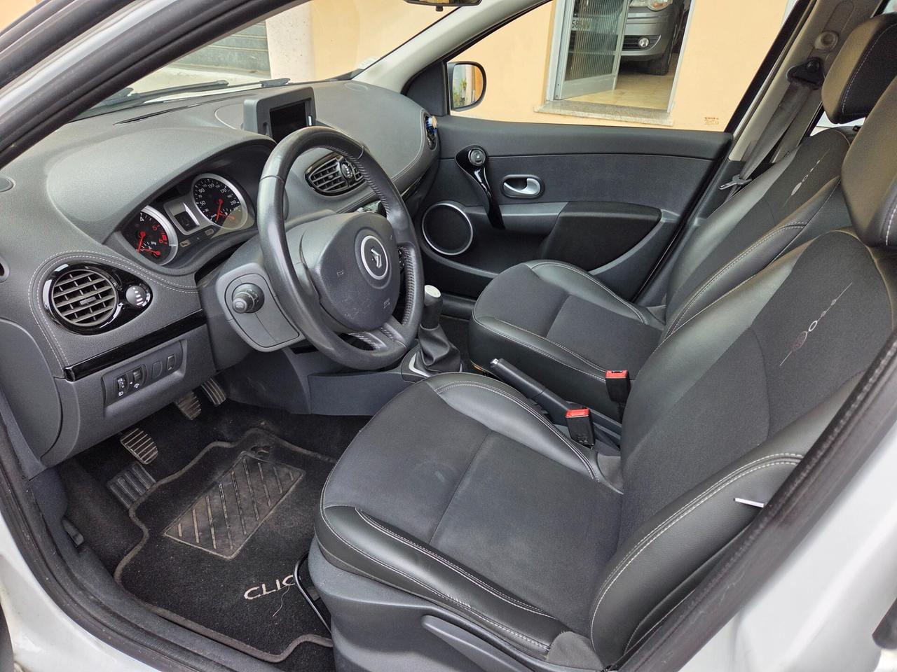 Renault Clio 1.5 dCi UNICO PROPRIETARIO!!!! NEOPATENTATI!!!