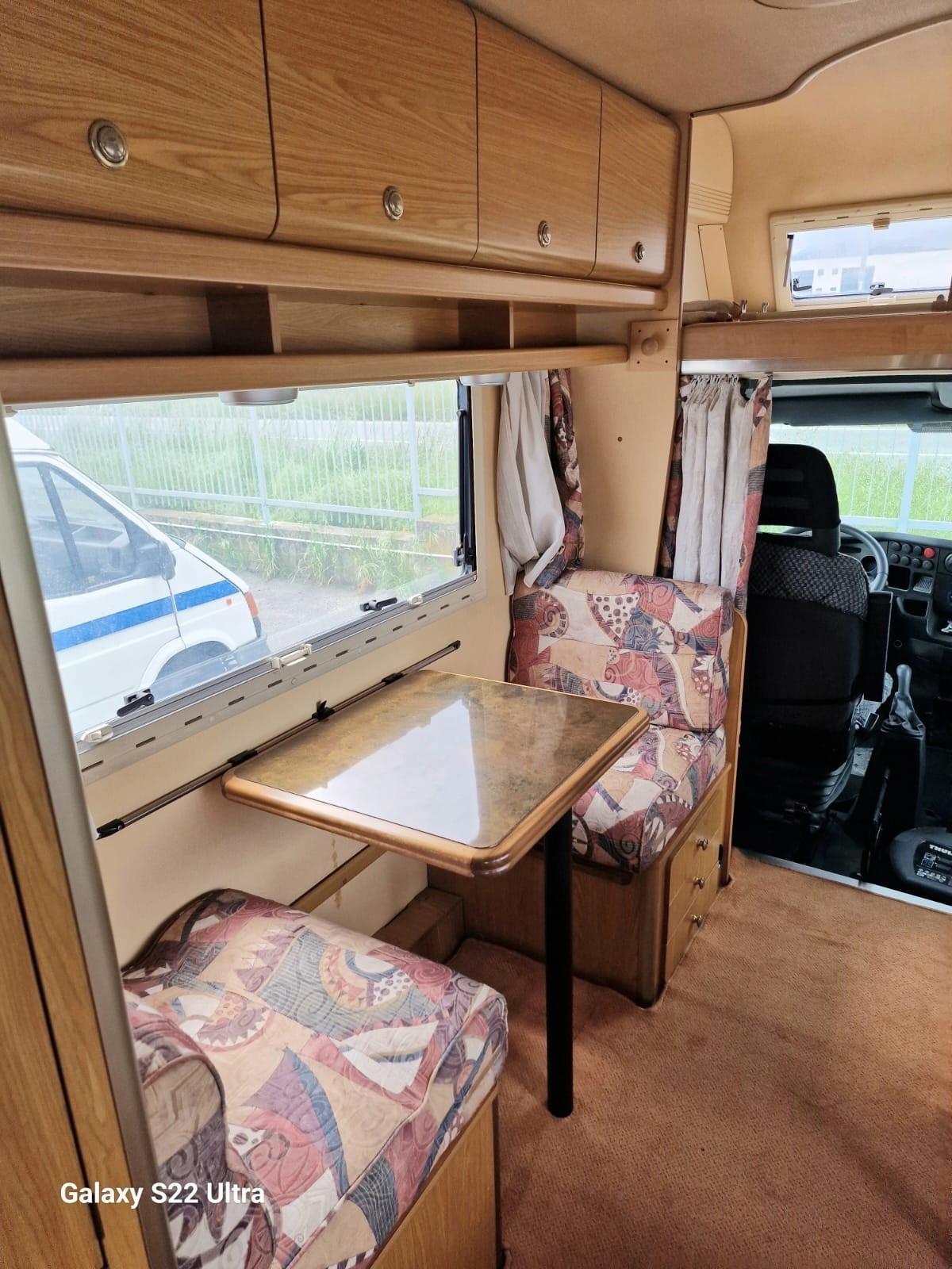 122 laika Ecovip 2 MANSARDATO del 2000 in saldo